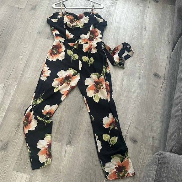 VENUS Black Floral Jumpsuit - Picture 4 of 5